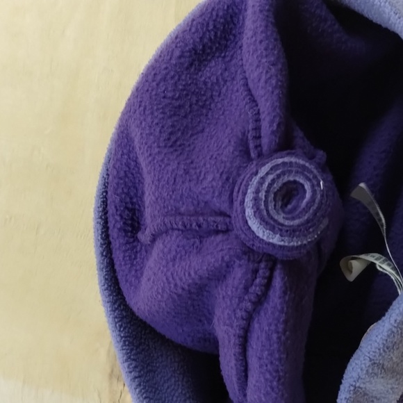 Purple tasselled cap - Picture 5 of 7